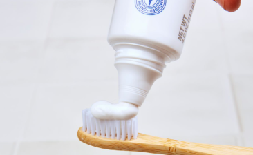 Teeth Whitening Toothpaste That Dentists Actually Recommend